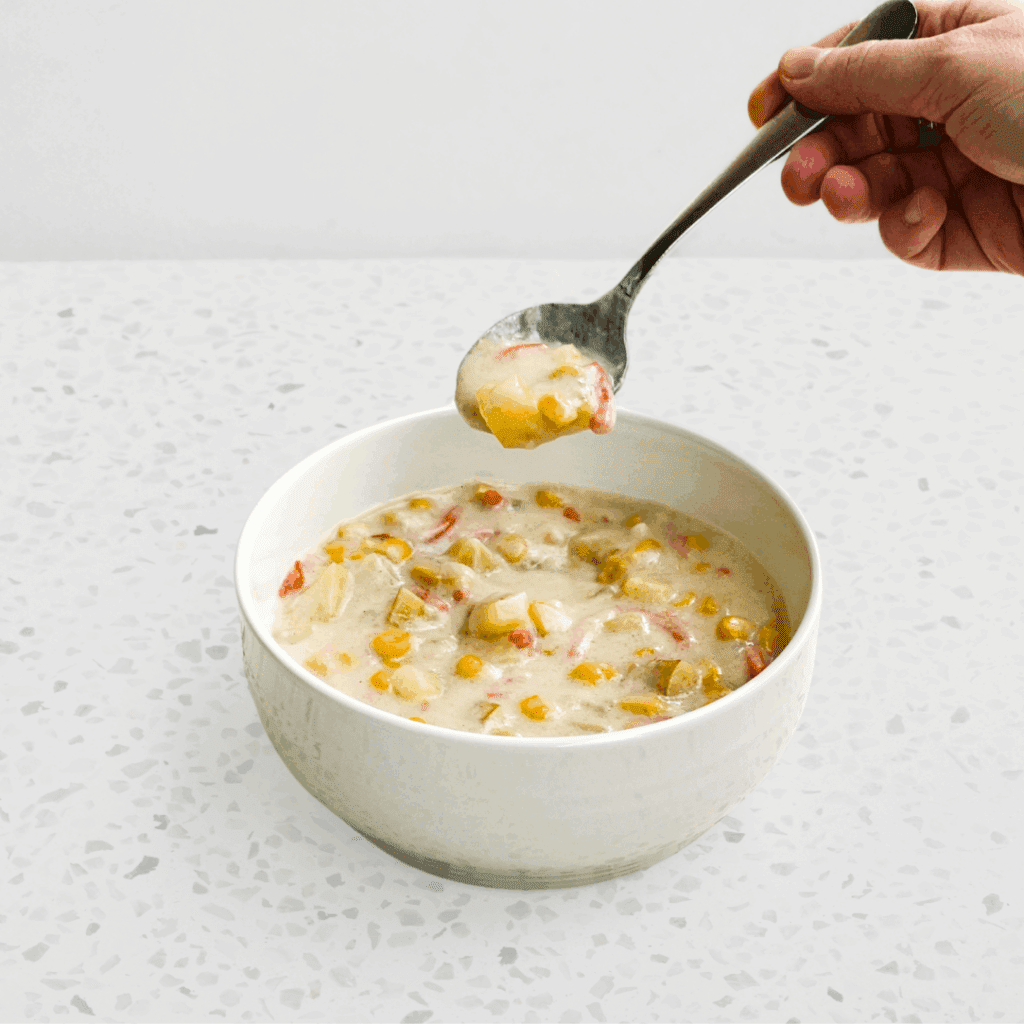 At E+ROSE, our Corn Chowder homemade soup is available daily, while our rotating weekly soups feature seasonal flavors designed to keep every visit fresh and exciting. Whether you enjoy them hot in our cafés or take them home in our convenient 32oz frozen containers, E+ROSE soups are made with care, packed with flavor, and ready to support your wellness journey — one bowl at a time.